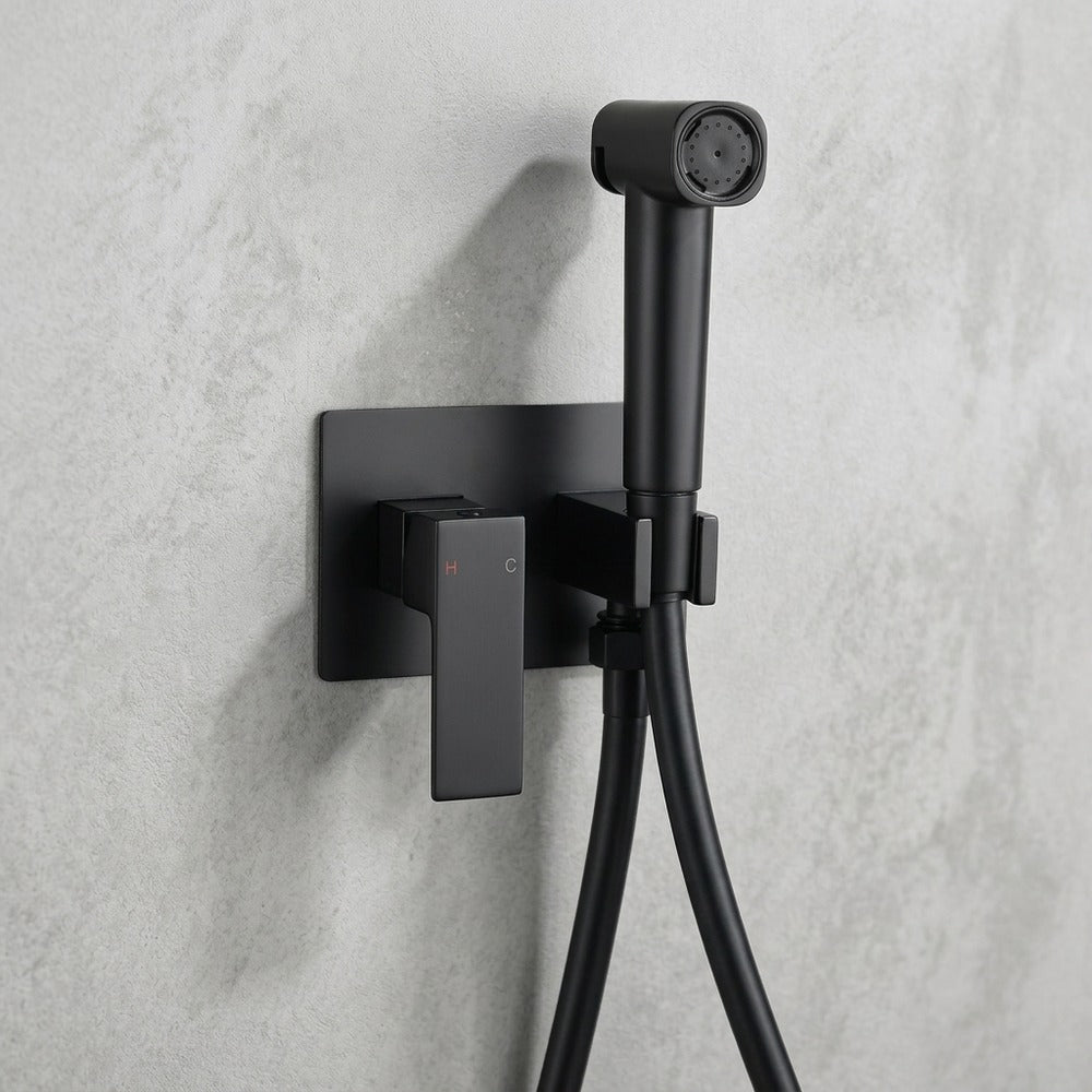 Lagomel wall-mounted bidet faucet, set in a Traditional/Classic/Vintage/Retro bathroom