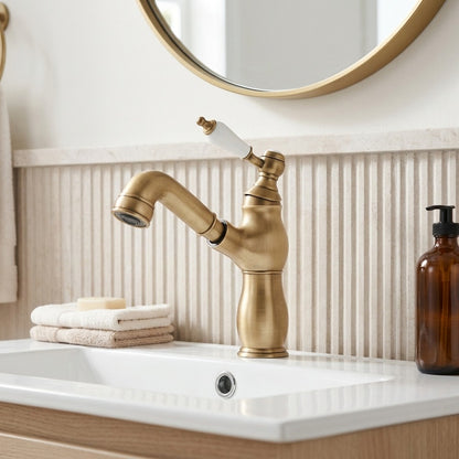 Lagomel pull-out single-hole bathroom faucet in antique brass, chrome, polished gold, set in a Traditional/Classic/Vintage/Retro bathroom