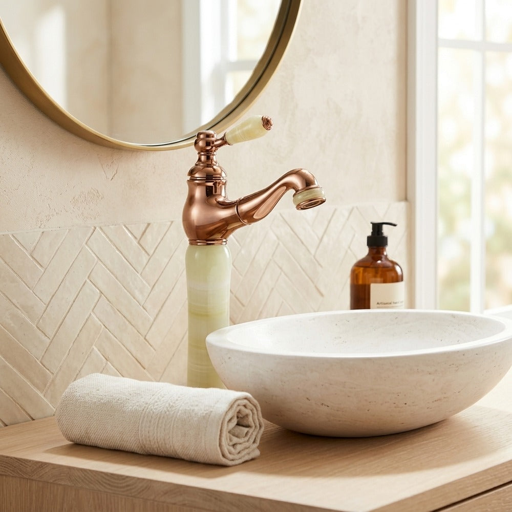 Lagomel pull-out single-hole bathroom faucet, set in a Traditional/Classic/Vintage/Retro bathroom
