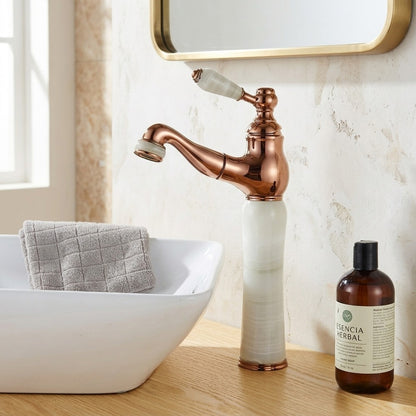 Lagomel pull-out single-hole bathroom faucet, set in a Traditional/Classic/Vintage/Retro bathroom