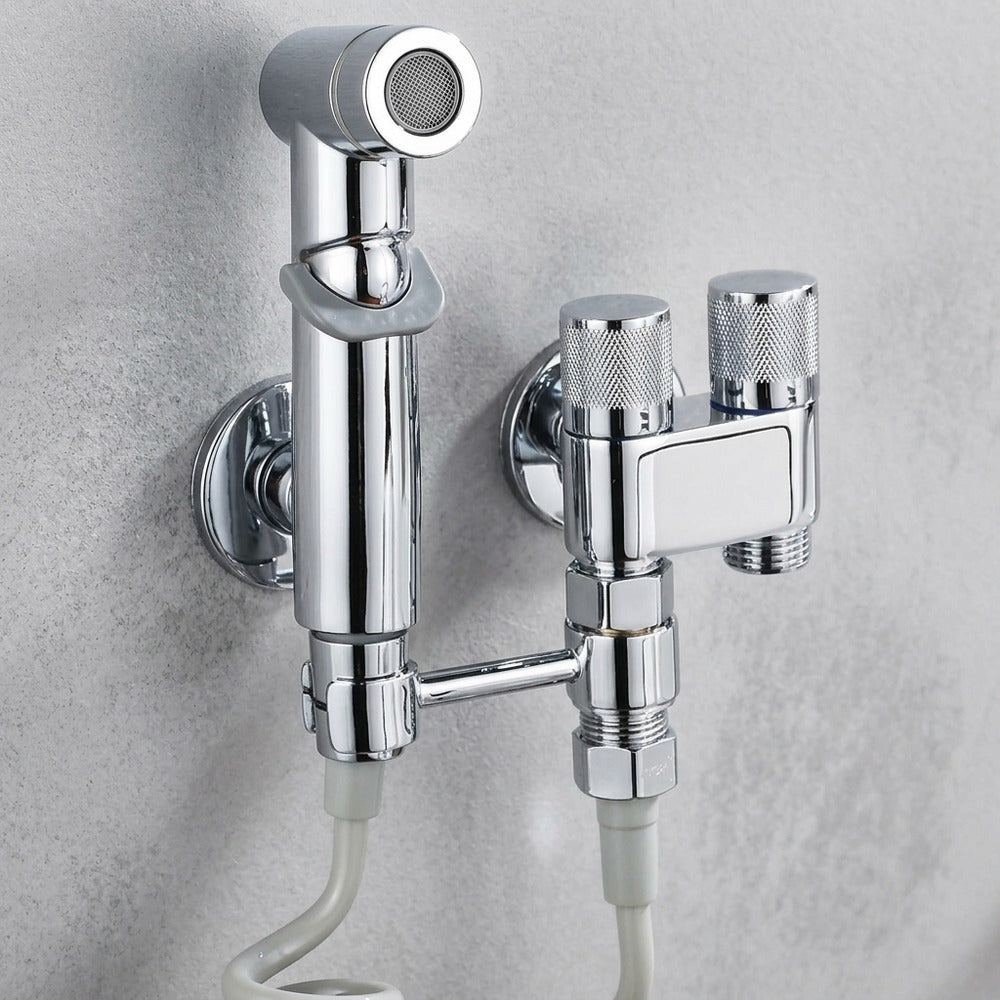 Lagomel wall-mounted bidet faucet, set in a Traditional/Classic/Vintage/Retro bathroom