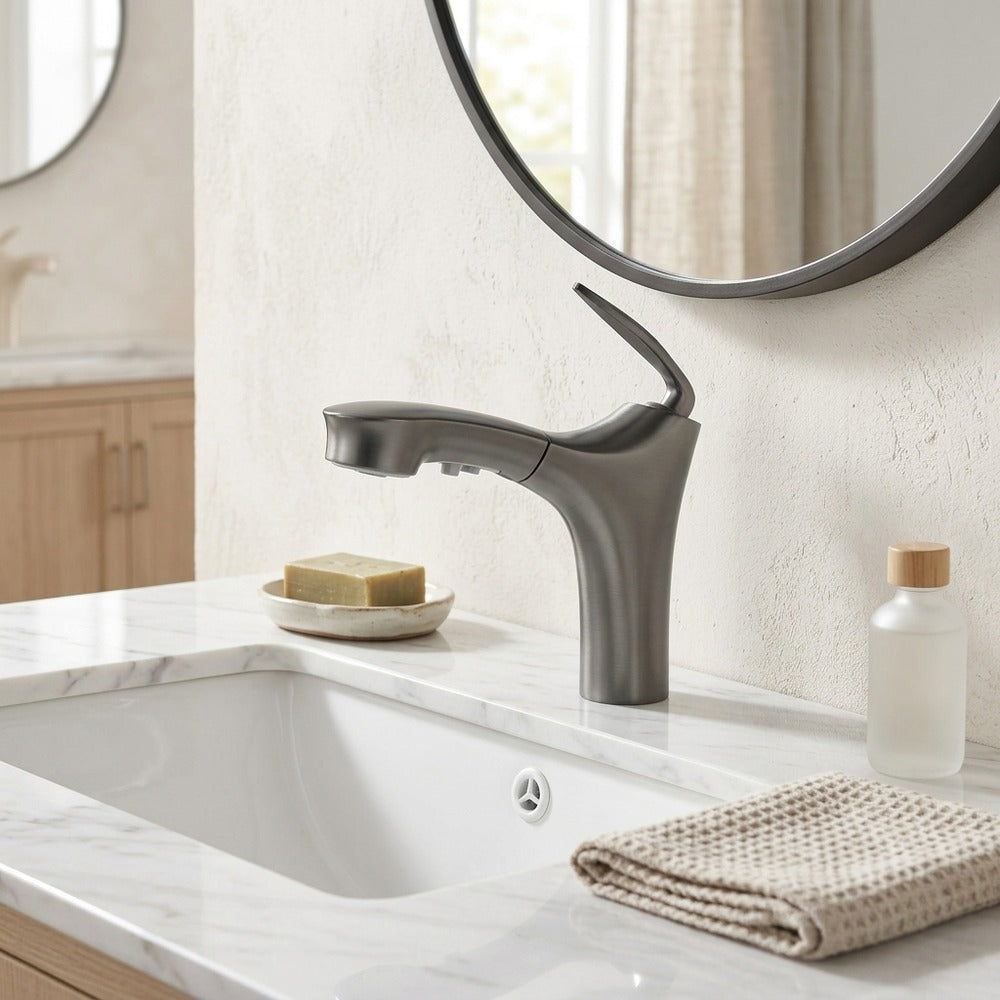Lagomel pull-out single-hole bathroom faucet, set in a Traditional/Classic/Vintage/Retro bathroom