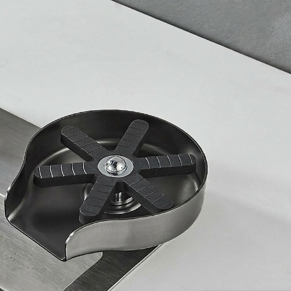 Lagomel glass rinser, set in a Modern/Contemporary kitchen