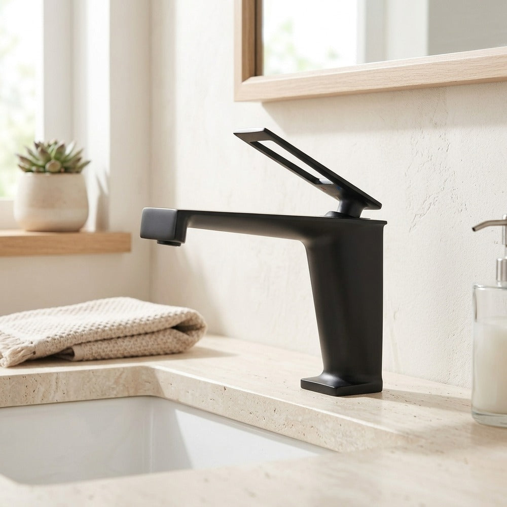 Lagomel single-hole bathroom faucet, set in a Traditional/Classic bathroom