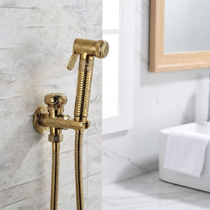 Lagomel bidet faucet in polished gold, set in a Traditional/Classic/Vintage/Retro bathroom