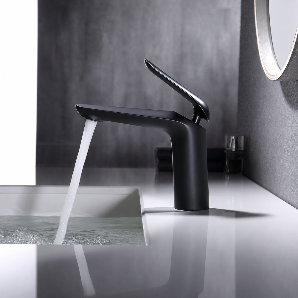 Matte Black Single-Hole Bathroom Faucet, Modern Single-Handle Brass Vanity Faucet