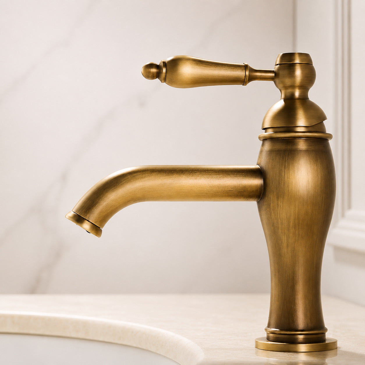 Vintage Antique Brass Bathroom Faucet, Single-Hole Single-Handle Brass Faucet