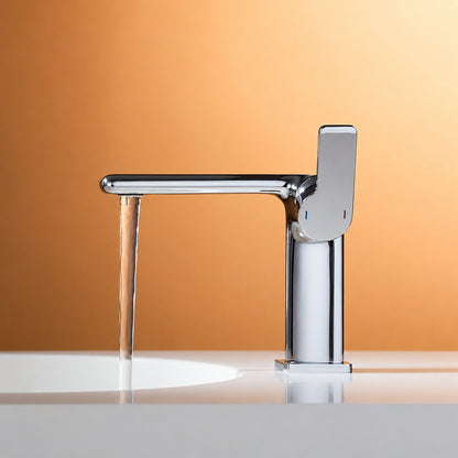 Chrome Modern Single-Hole Bathroom Faucet, Single-Handle Brass Sink Faucet