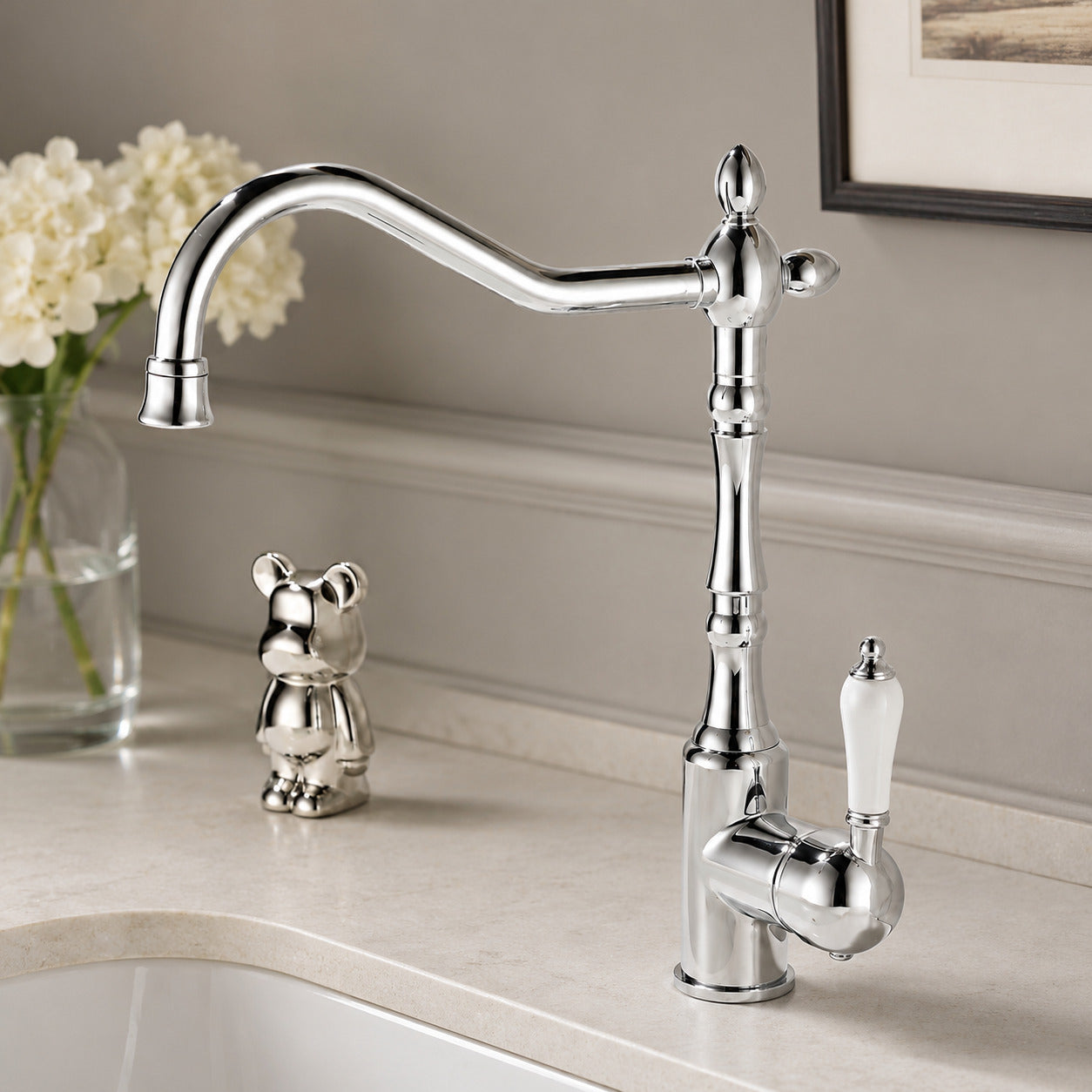 Traditional High-Arc Swivel Spout Bathroom Sink Faucet, Single-Handle Single-Hole Bathroom Faucet, Chrome / Antique Brass / Polished Gold