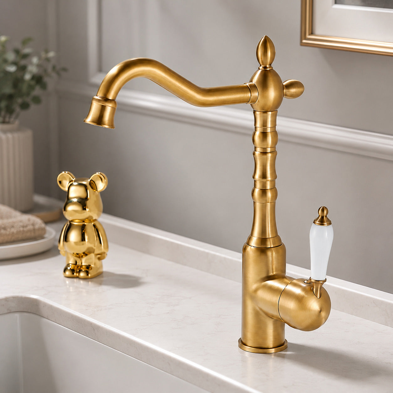 Traditional High-Arc Swivel Spout Bathroom Sink Faucet, Single-Handle Single-Hole Bathroom Faucet, Chrome / Antique Brass / Polished Gold