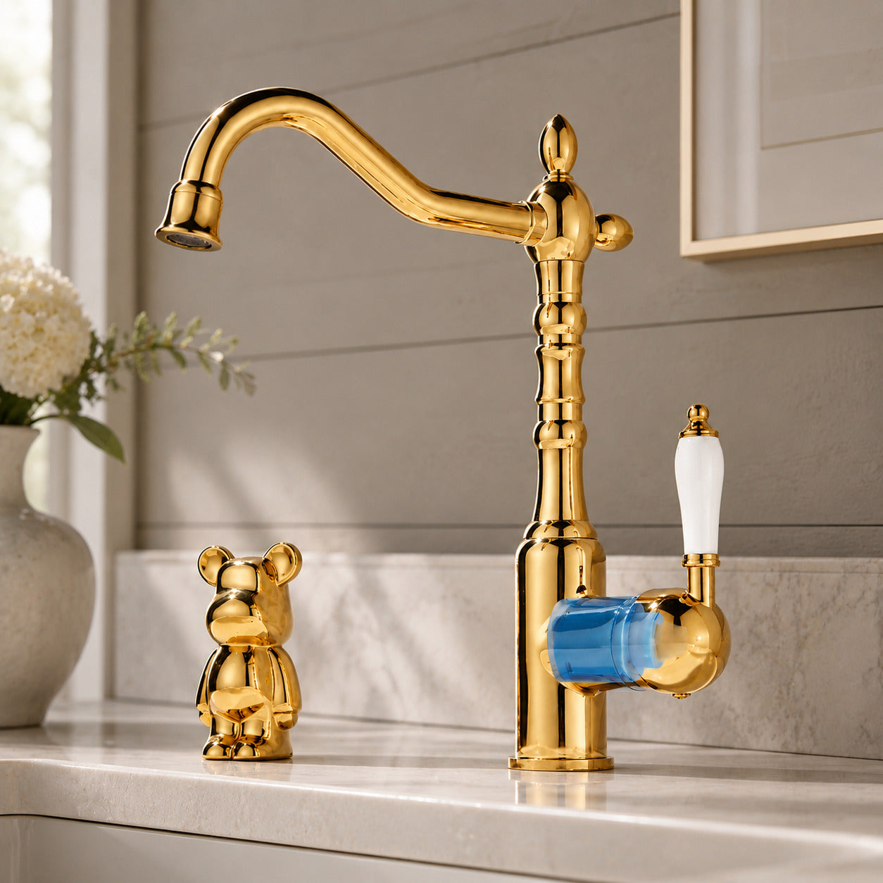 Traditional High-Arc Swivel Spout Bathroom Sink Faucet, Single-Handle Single-Hole Bathroom Faucet, Chrome / Antique Brass / Polished Gold
