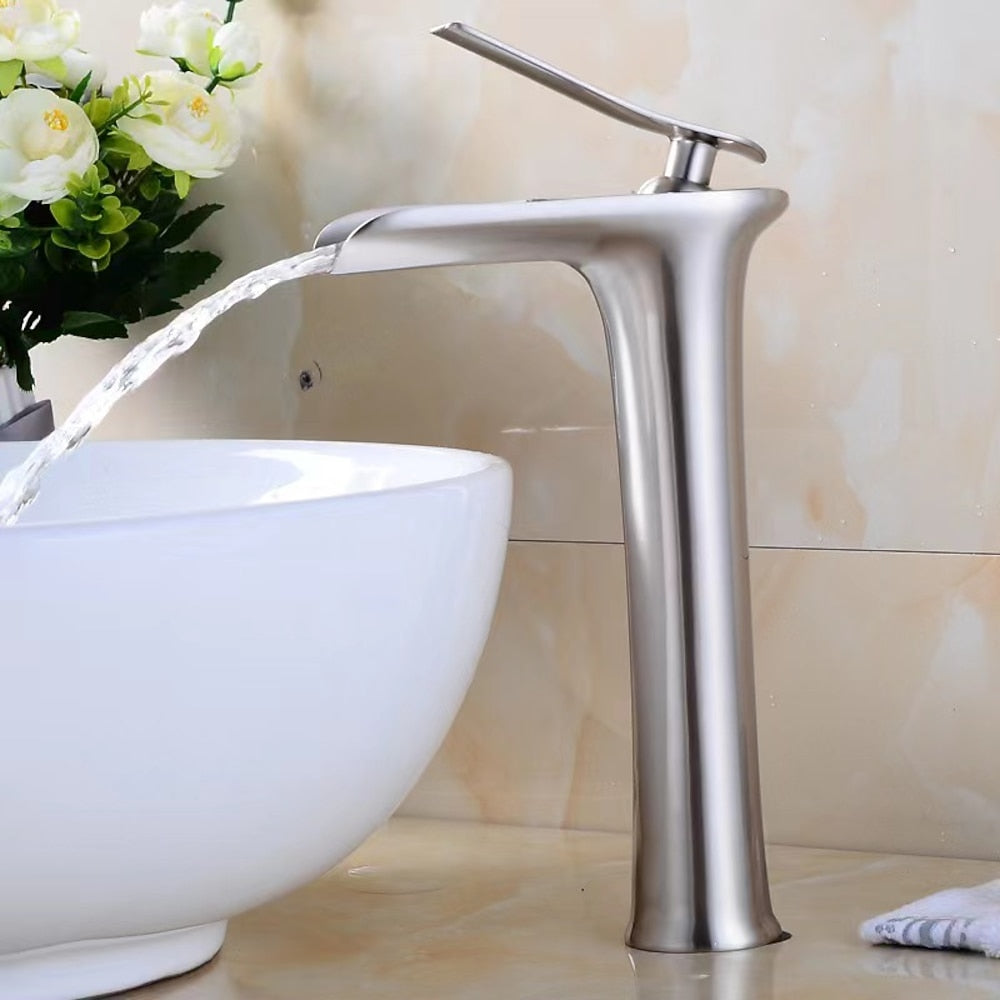 Waterfall Vessel Bathroom Faucet, Single-Handle Single-Hole Faucet