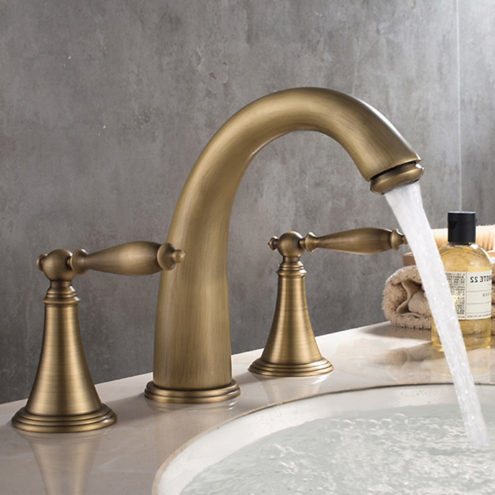 Vintage Widespread Bathroom Faucet, Double Handle 3-Hole Faucet