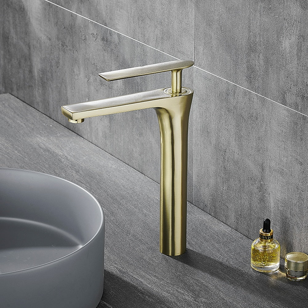 Modern Vessel Sink Faucet, Single-Handle Brass Bathroom Faucet