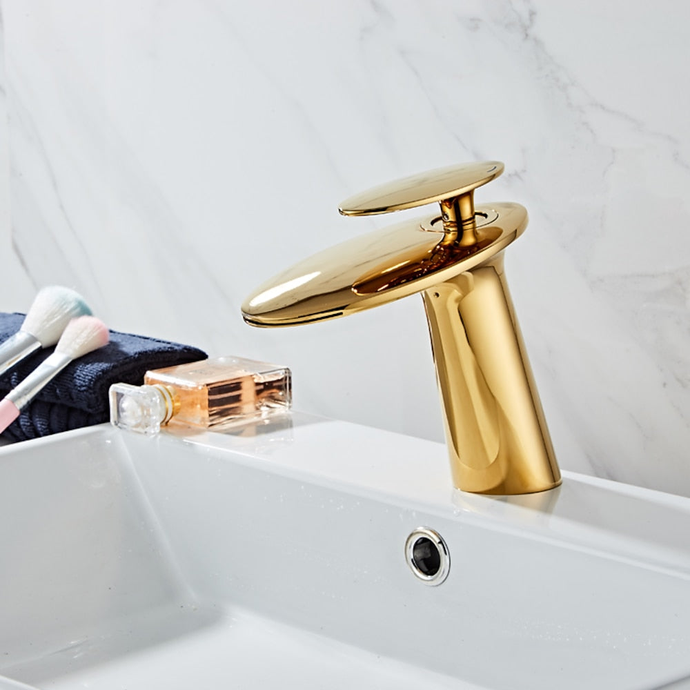 Polished Gold Modern Single-Hole Bathroom Faucet, Single-Handle Waterfall Spout Faucet