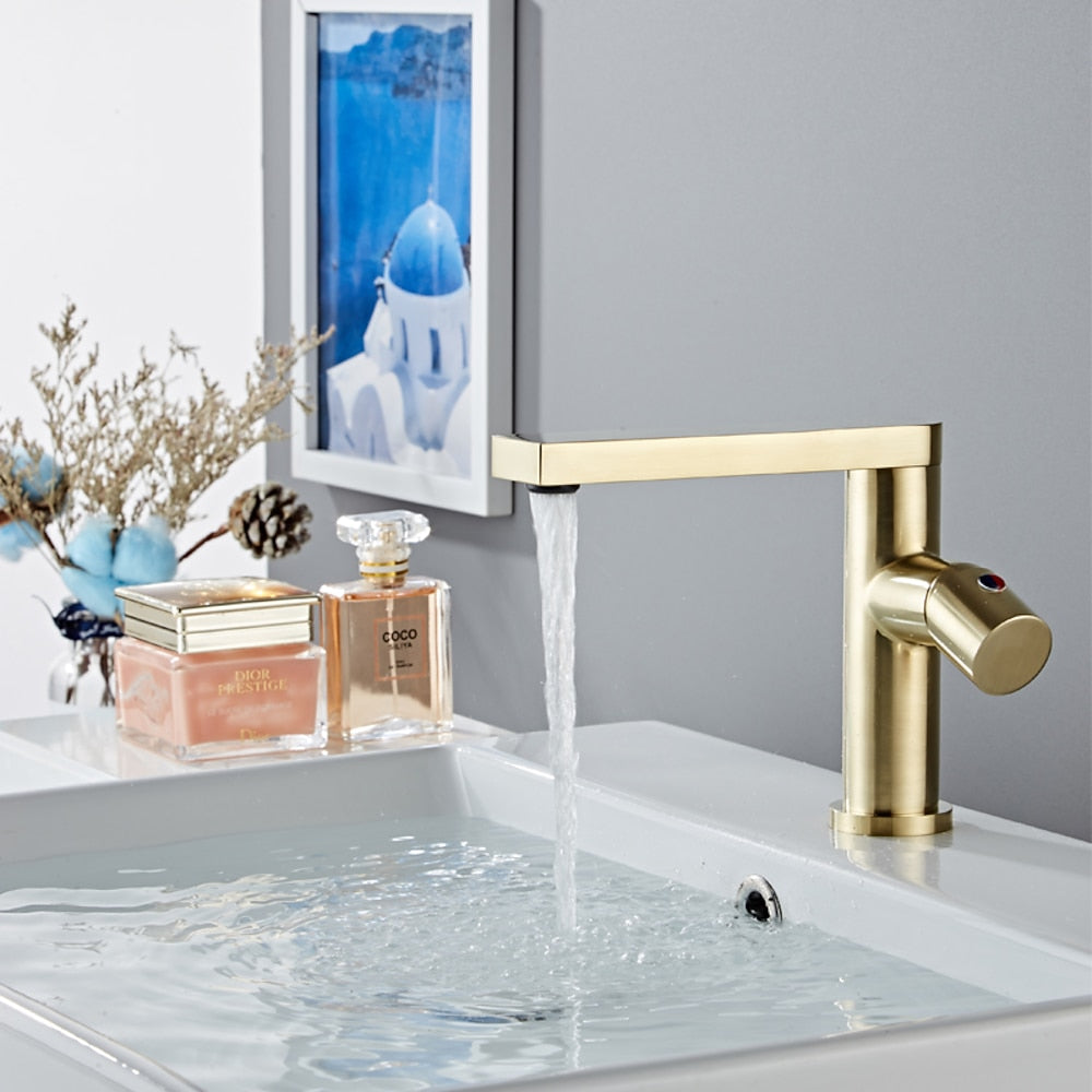 Modern Brass Single-Hole Bathroom Faucet, Single-Handle Swivel Spout Faucet, Brushed Gold / Matte Black