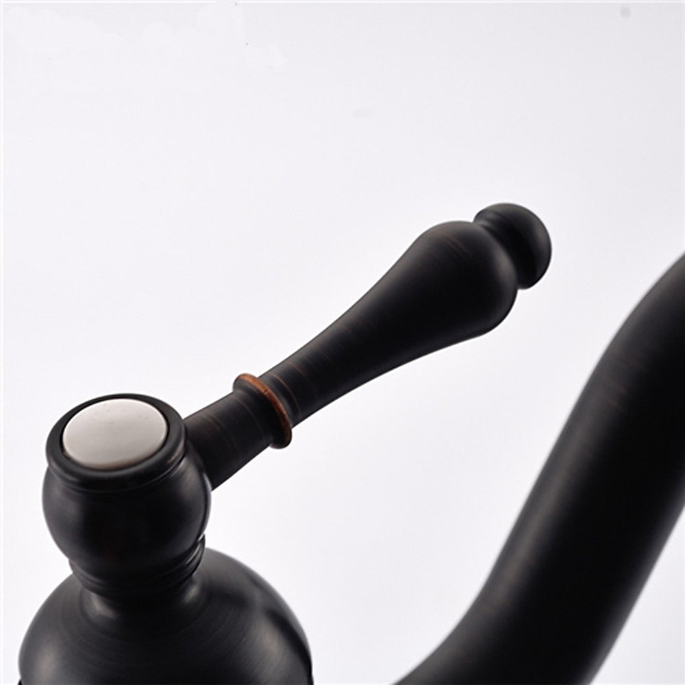 360-Degree Swivel Single-Hole Bathroom Faucet, Single-Handle High Arc Faucet, Antique Brass / Oil-Rubbed Bronze / Brushed Nickel / Chrome