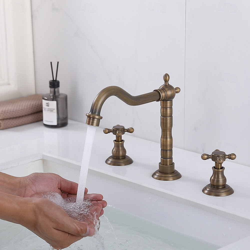 Retro Widespread Bathroom Faucet, Two-Handle Brass Sink Faucet, Antique Brass / Matte Black