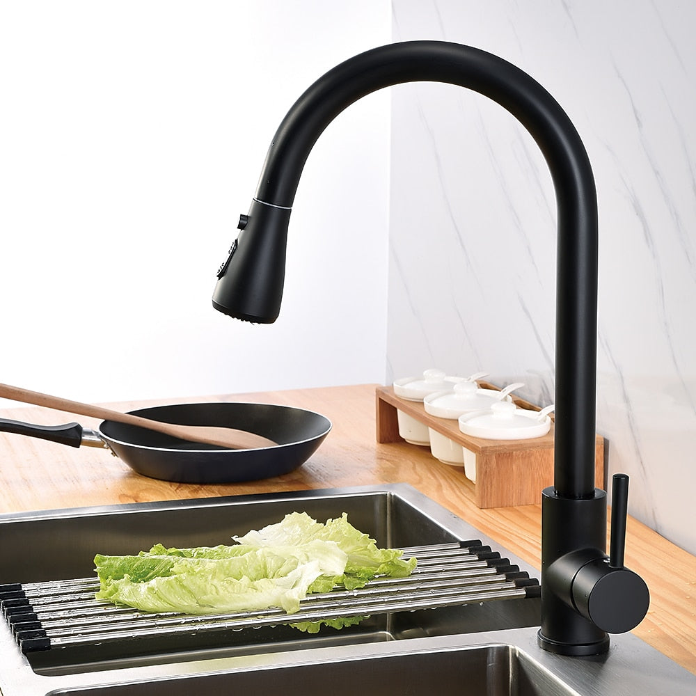 Matte Black Modern Single-Hole Kitchen Faucet, Single-Handle Pull-Down Sprayer Faucet