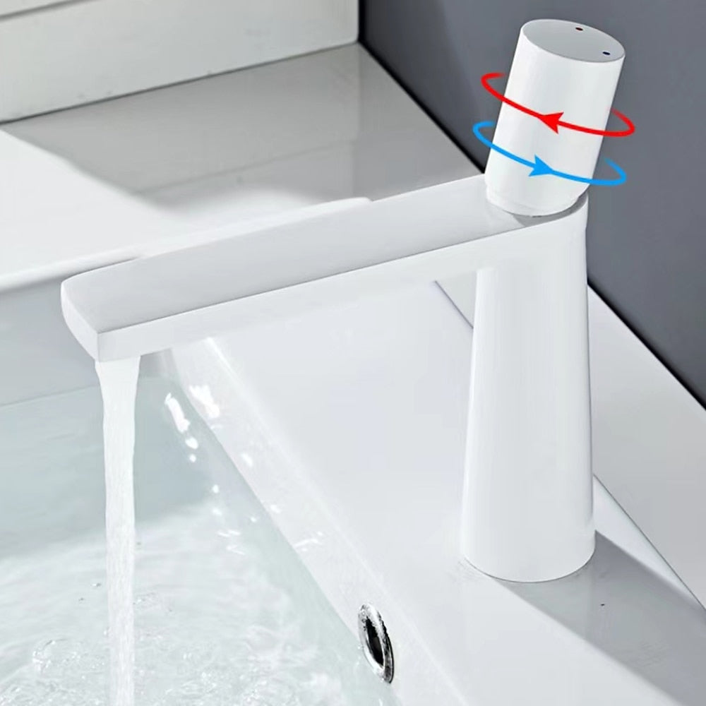 Modern Single-Hole Bathroom Faucet, Single-Handle Brass Basin Faucet, Chrome / Matte Black / Gunmetal / Brushed Gold / Matte White