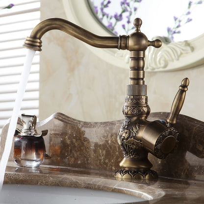 360-Degree Swivel Spout Bathroom Faucet, Single-Handle Vintage Brass Faucet, Antique Brass / Copper