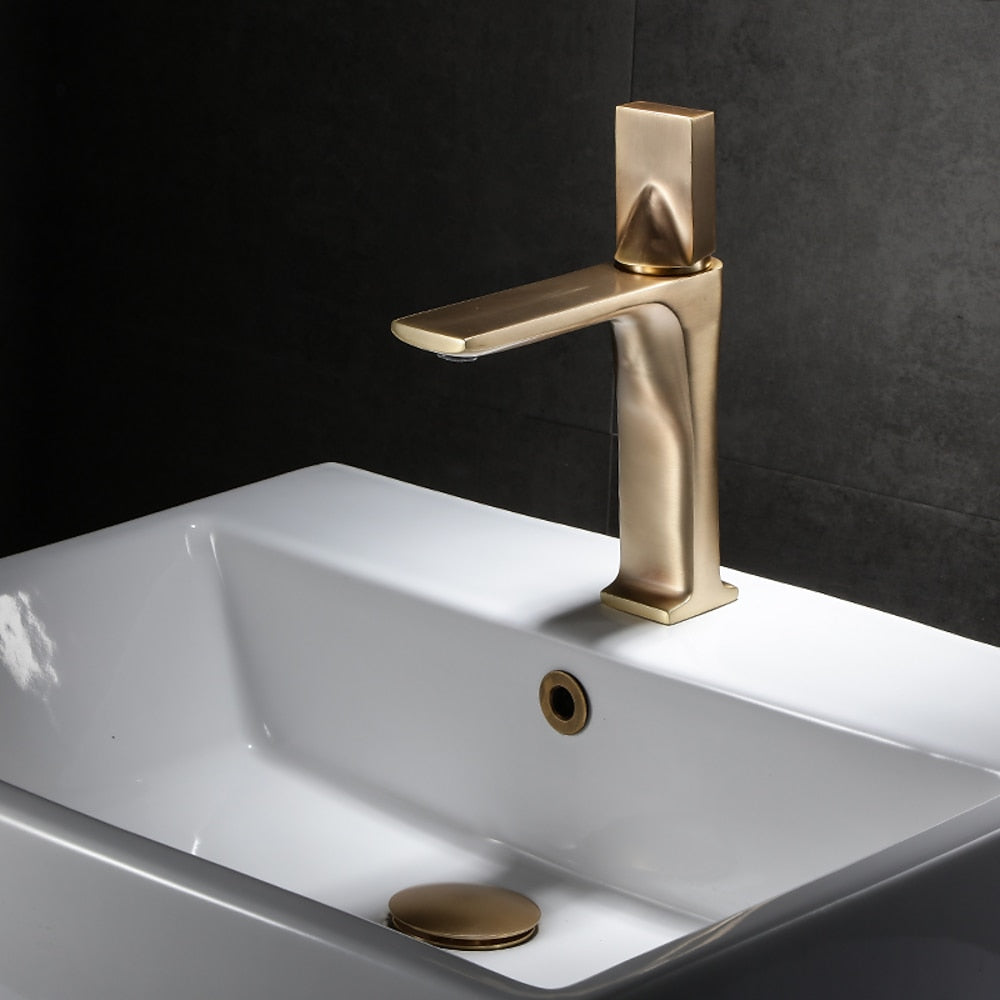 Brushed Gold Modern Bathroom Sink Faucet, Single-Hole Single-Handle Brass Faucet