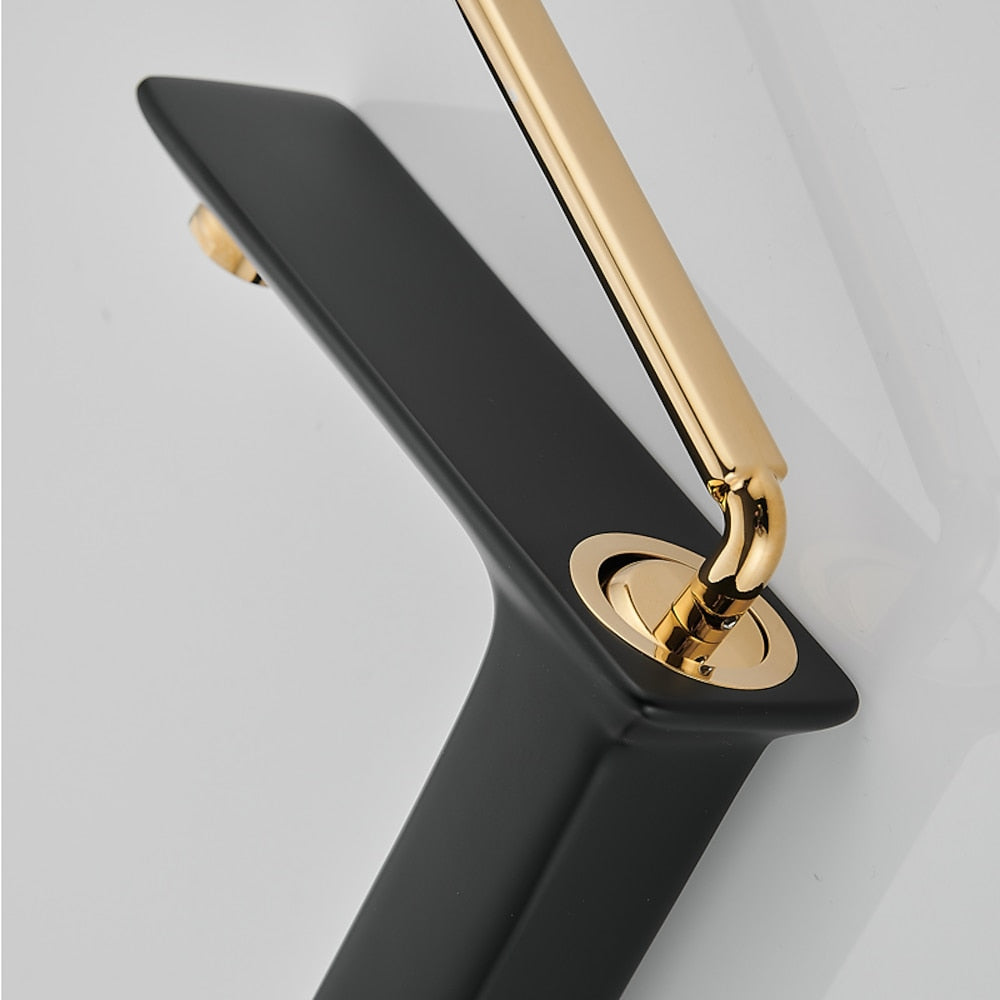 Modern Single-Hole Bathroom Faucet, Single-Handle Brass Vessel Sink Faucet