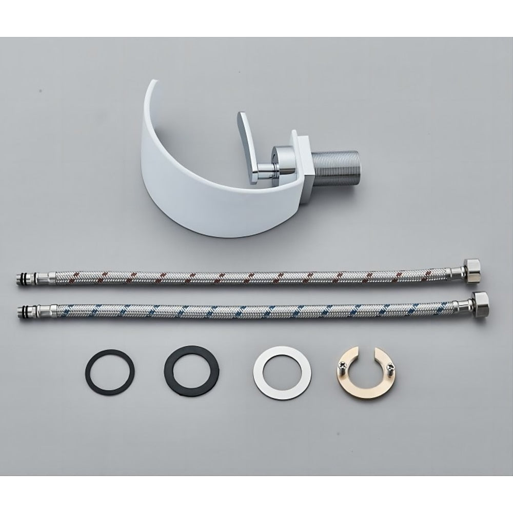Waterfall Single-Handle Single-Hole Bathroom Faucet, Deck Mounted Basin Faucet