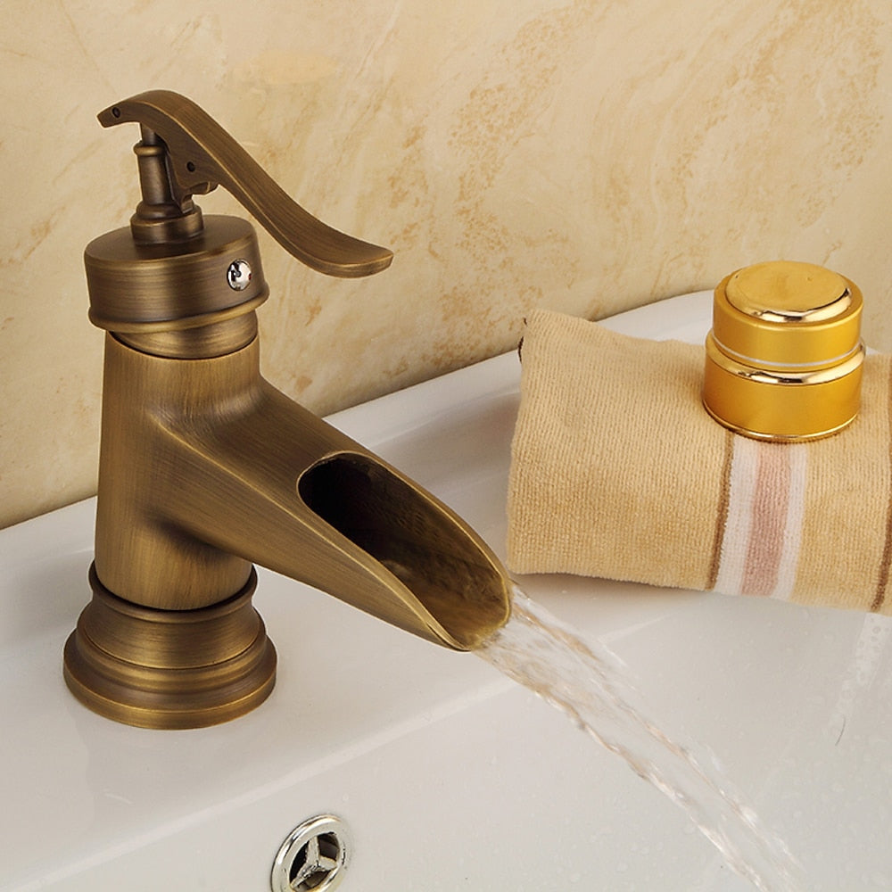 Waterfall Single-Hole Bathroom Faucet, Single-Handle Brass Faucet