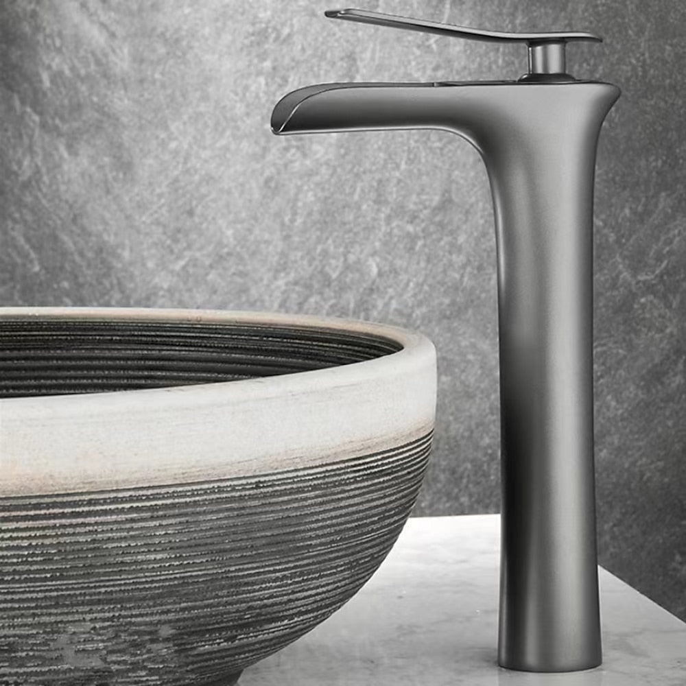 Waterfall Bathroom Faucet, Modern Single-Handle Single-Hole Faucet