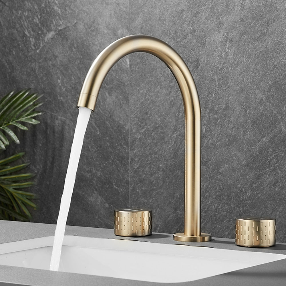 Swivel Spout 3-Hole Widespread Bathroom Sink Faucet, Dual-Handle Brass Faucet, Brushed Gold / Gunmetal / Matte Black / Chrome