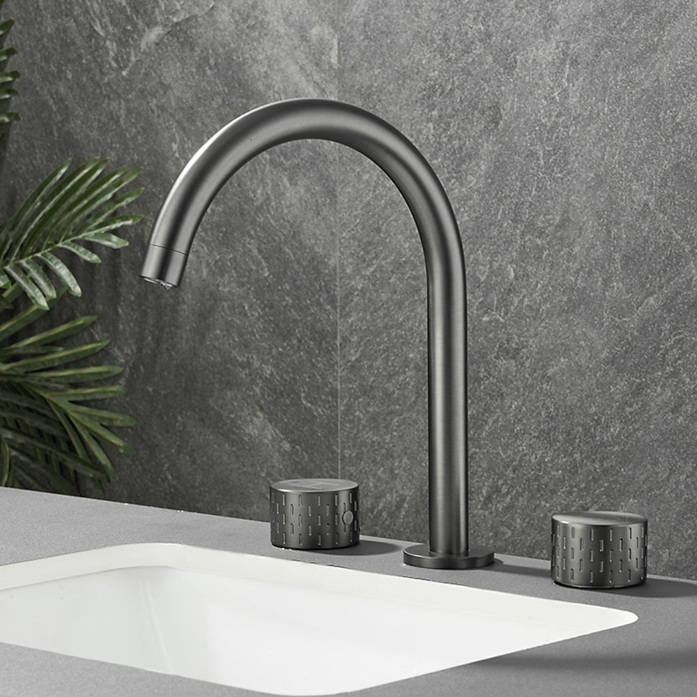 Swivel Spout 3-Hole Widespread Bathroom Sink Faucet, Dual-Handle Brass Faucet, Brushed Gold / Gunmetal / Matte Black / Chrome