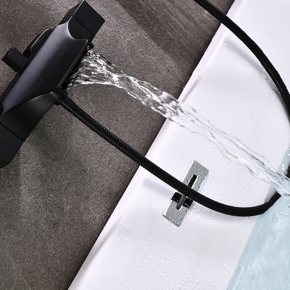 Modern Single-Hole Kitchen Faucet, Dual-Handle Pull-Down Sprayer Faucet with Swivel Spout
