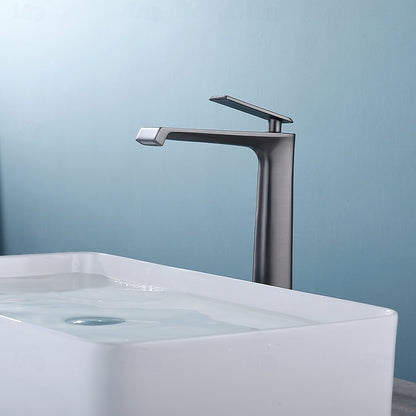 Modern Single-Hole Bathroom Faucet, Gunmetal Single-Handle Brass Faucet