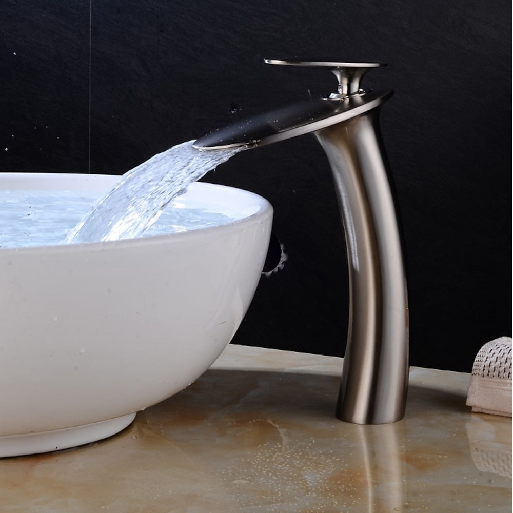 Modern Waterfall Bathroom Faucet, Single-Handle Brass Faucet, Matte Black / Chrome / Brushed Nickel / Brushed Gold / Polished Gold / Rose Gold / Oil-Rubbed Bronze / Venetian Bronze / Gunmetal / Matte White / Copper / Painted / Powder Coated