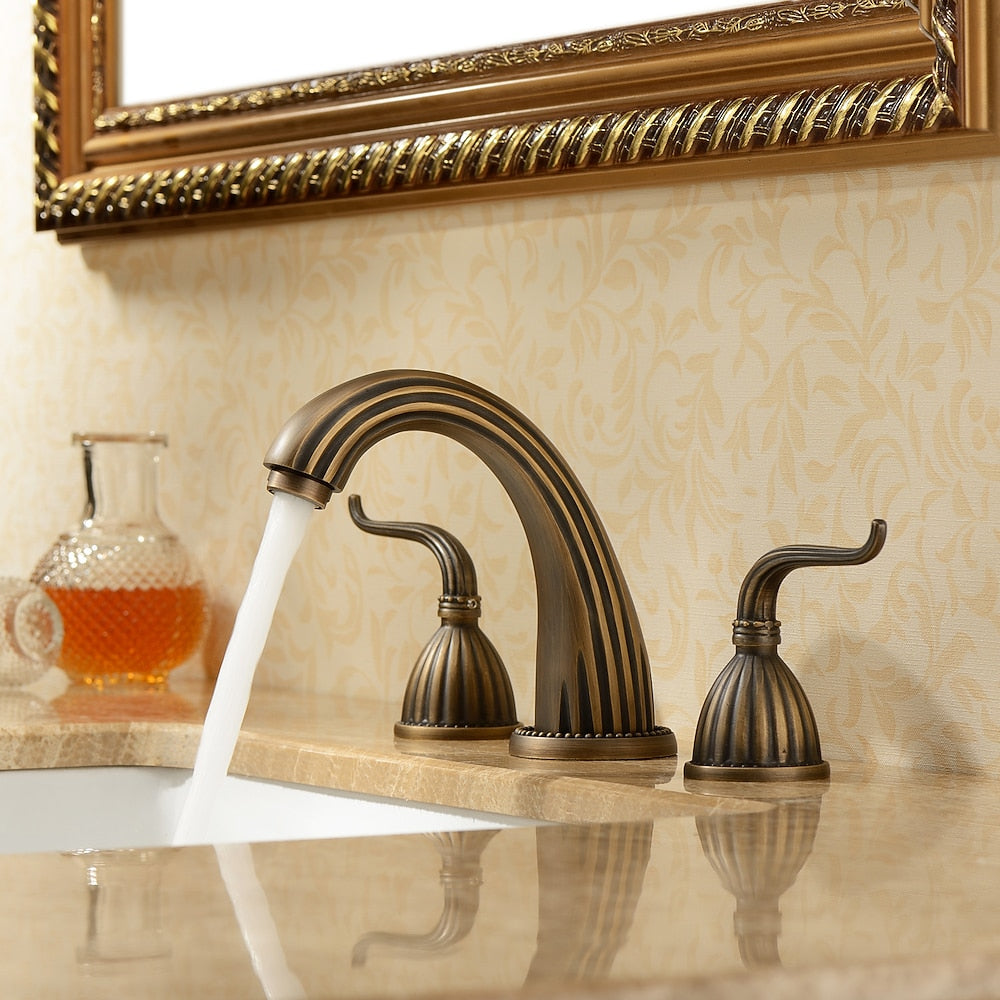 Vintage 3-Hole Widespread Bathroom Sink Faucet, Two-Handle Brass Faucet with High Arc Spout, Antique Brass / Oil-Rubbed Bronze