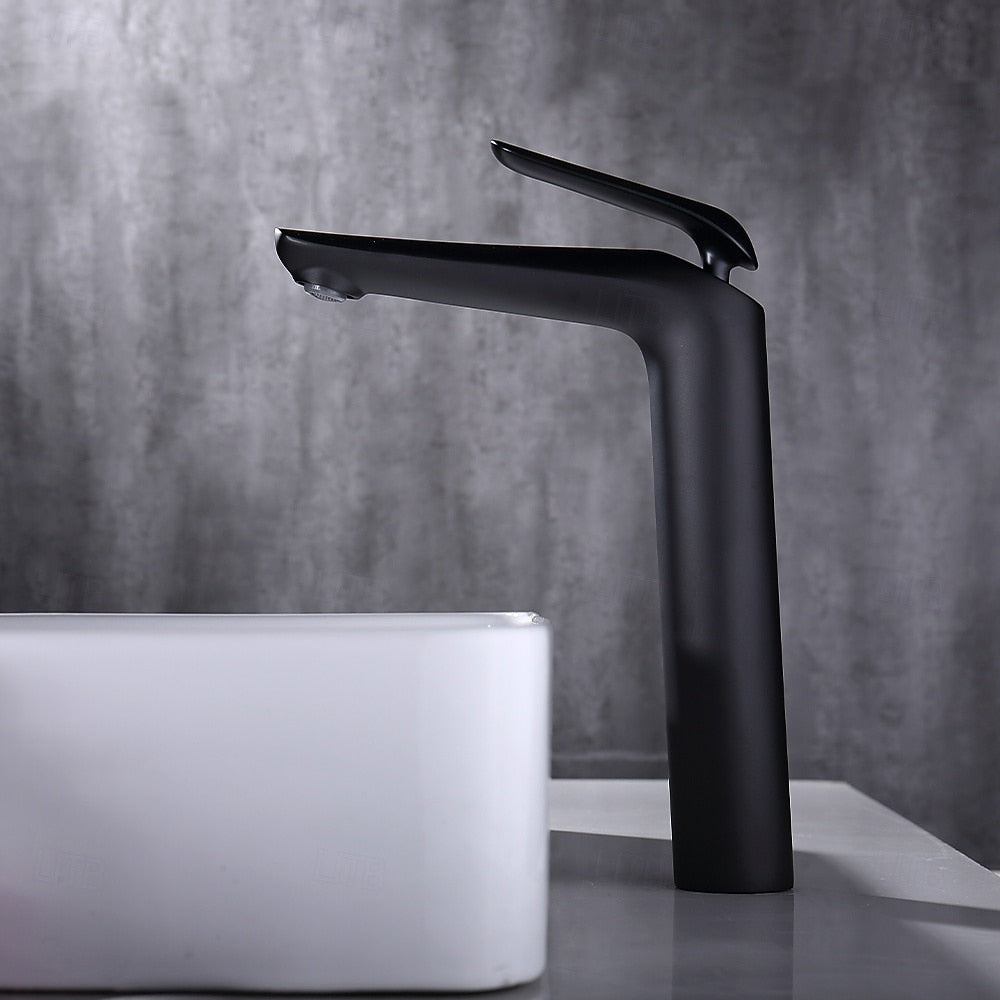 Matte Black Single-Hole Bathroom Faucet, Modern Single-Handle Brass Vanity Faucet