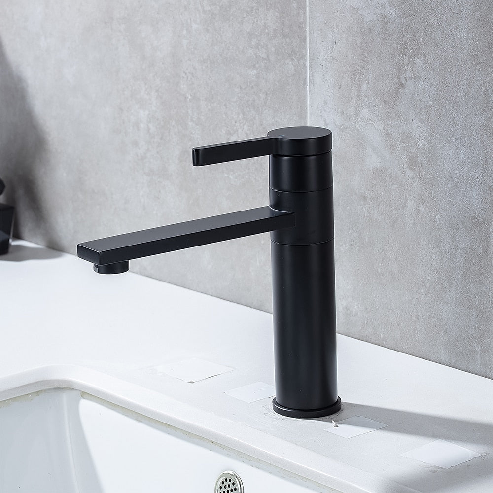 360-Degree Swivel Modern Bathroom Faucet, Single-Handle Vanity Faucet, Brushed Gold / Gunmetal / Matte Black / Chrome