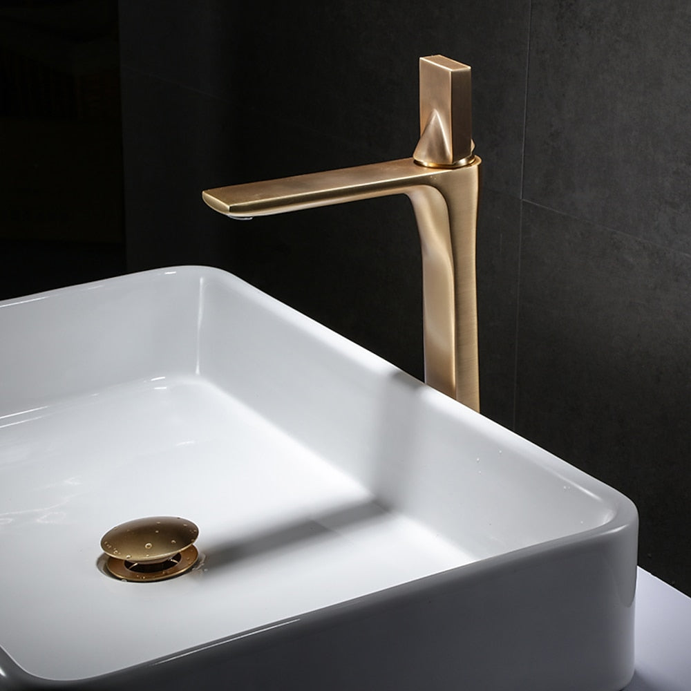 Brushed Gold Modern Bathroom Sink Faucet, Single-Hole Single-Handle Brass Faucet