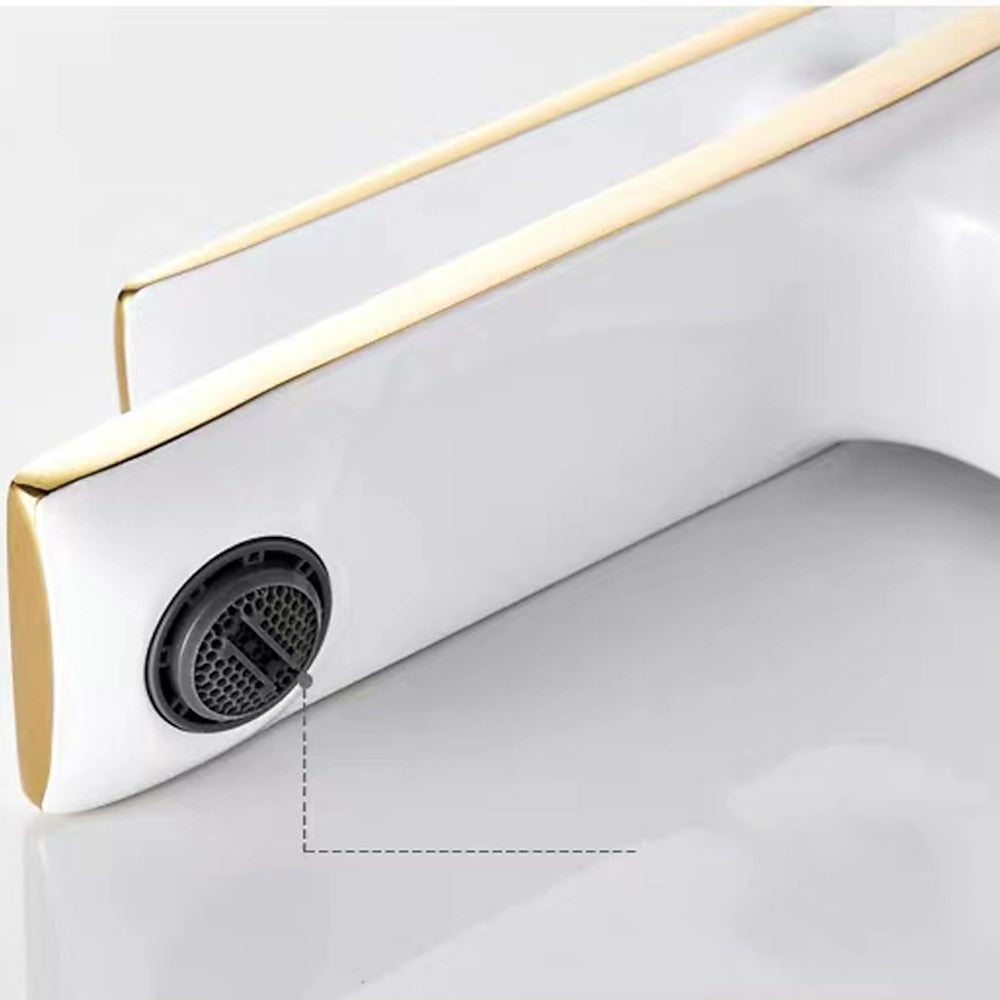 Waterfall Modern Single-Hole Bathroom Faucet, Single-Handle Brass Faucet