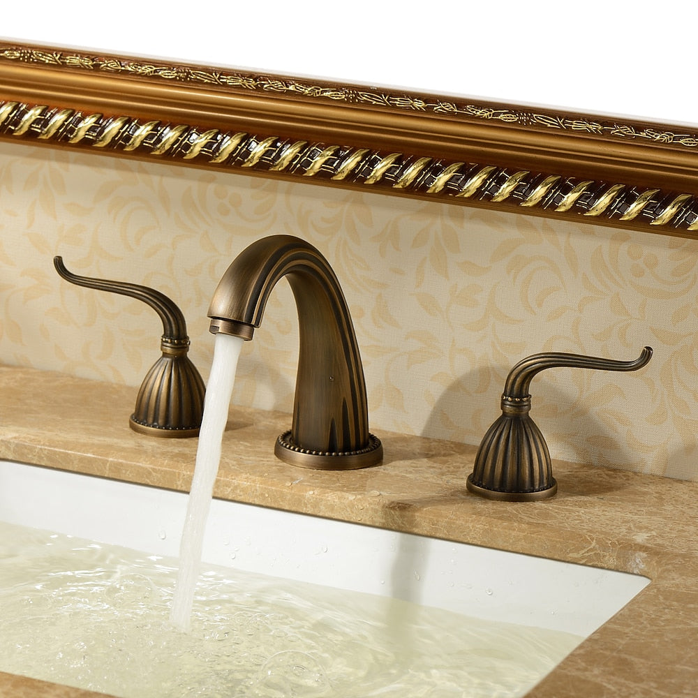 Vintage 3-Hole Widespread Bathroom Sink Faucet, Two-Handle Brass Faucet with High Arc Spout, Antique Brass / Oil-Rubbed Bronze
