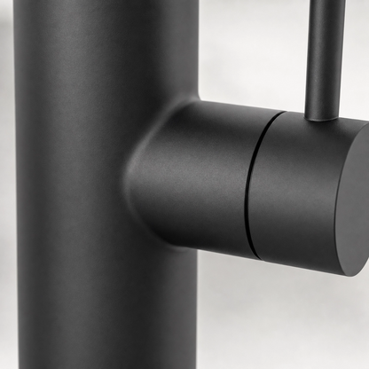 Modern Single Handle 1-Hole Pull-Down Kitchen Faucet, Matte Black