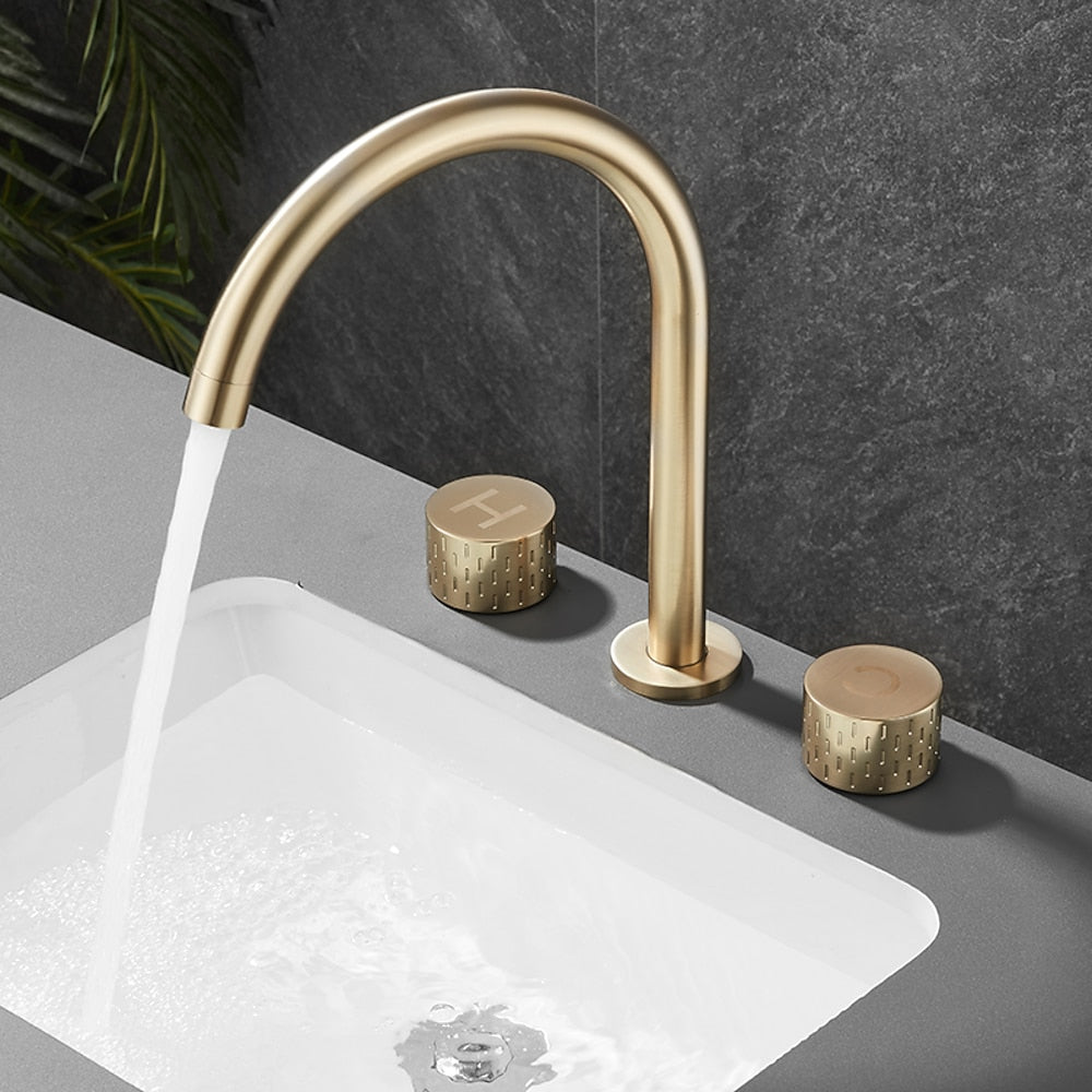 Swivel Spout 3-Hole Widespread Bathroom Sink Faucet, Dual-Handle Brass Faucet, Brushed Gold / Gunmetal / Matte Black / Chrome