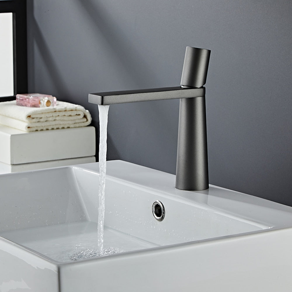 Modern Single-Hole Single-Handle Bathroom Faucet, Brass Flat Spout Basin Faucet, Matte Black / Brushed Gold / Matte White / Chrome / Gunmetal