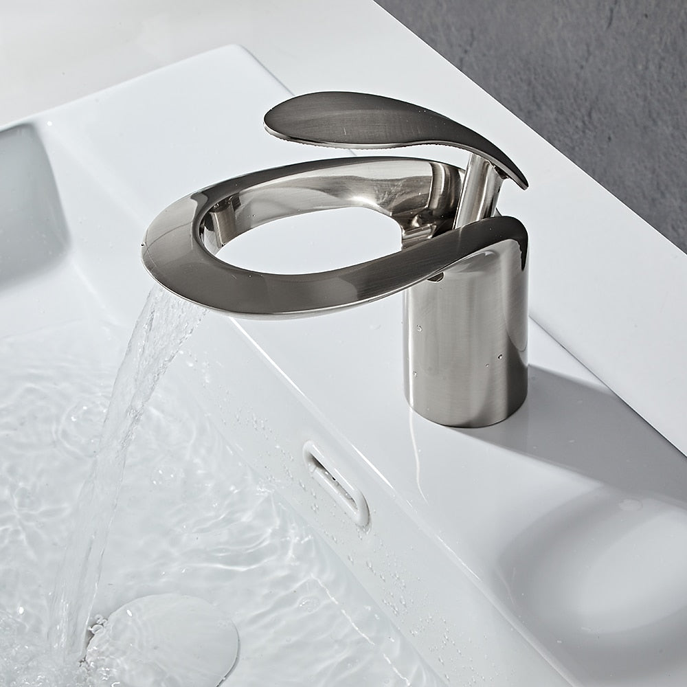 Modern Waterfall Bathroom Faucet, Single-Handle Brass Faucet