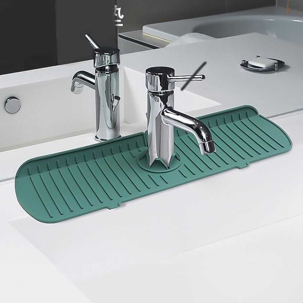 Lagomel drain mat in white, gray, set in a Modern bathroom