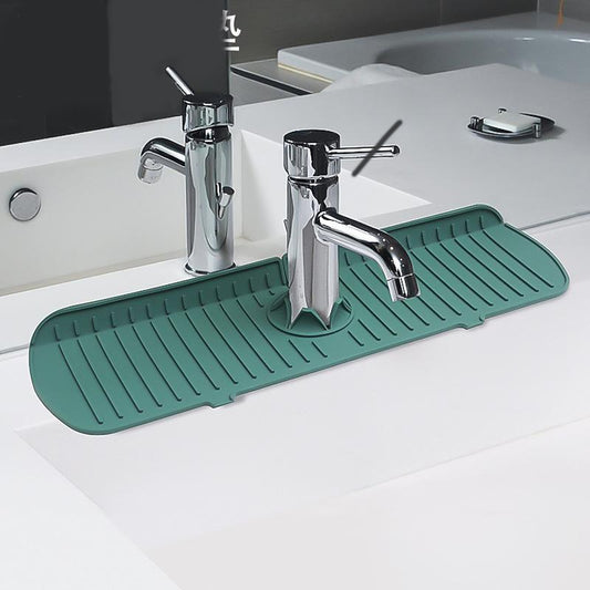 Lagomel drain mat in white, gray, set in a Modern bathroom