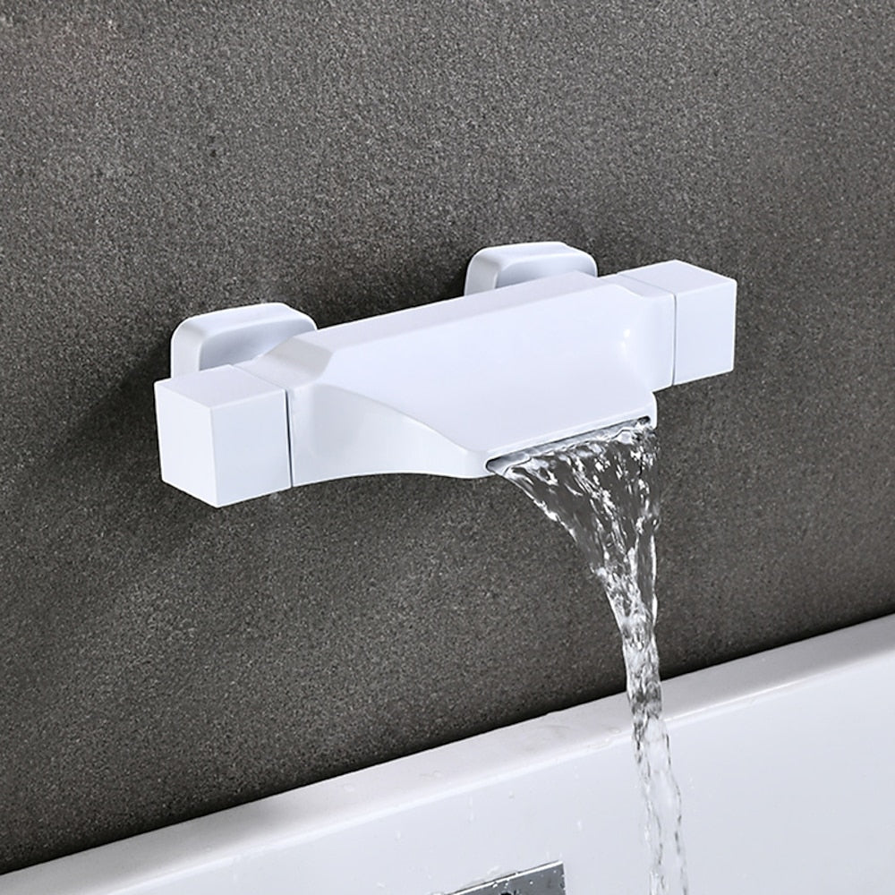 Modern Single-Hole Kitchen Faucet, Dual-Handle Pull-Down Sprayer Faucet with Swivel Spout