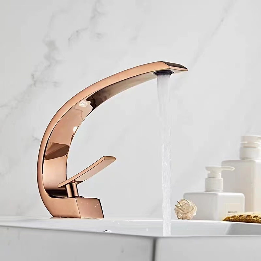 Waterfall Single-Hole Bathroom Faucet, Single-Handle Brass Faucet, Chrome / Matte Black / Polished Gold / Rose Gold