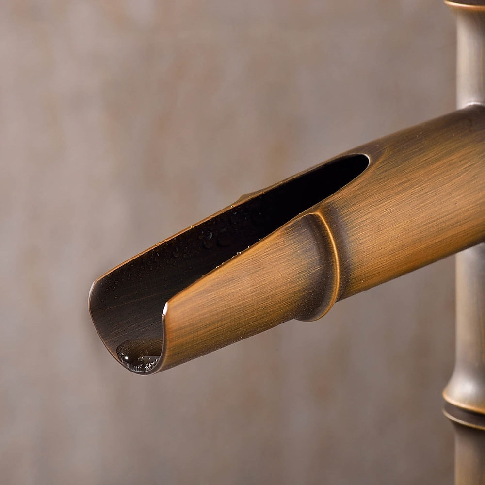 Antique Brass Vintage Single-Hole Faucet, Single-Handle Bamboo Vessel Sink Faucet